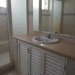 Διαμέρισμα Lovely 4-bed In Estômbar