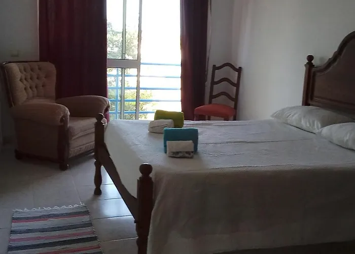 Appartamento Lovely 4-bed In *