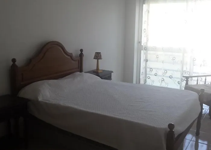 Appartamento Lovely 4-bed In *